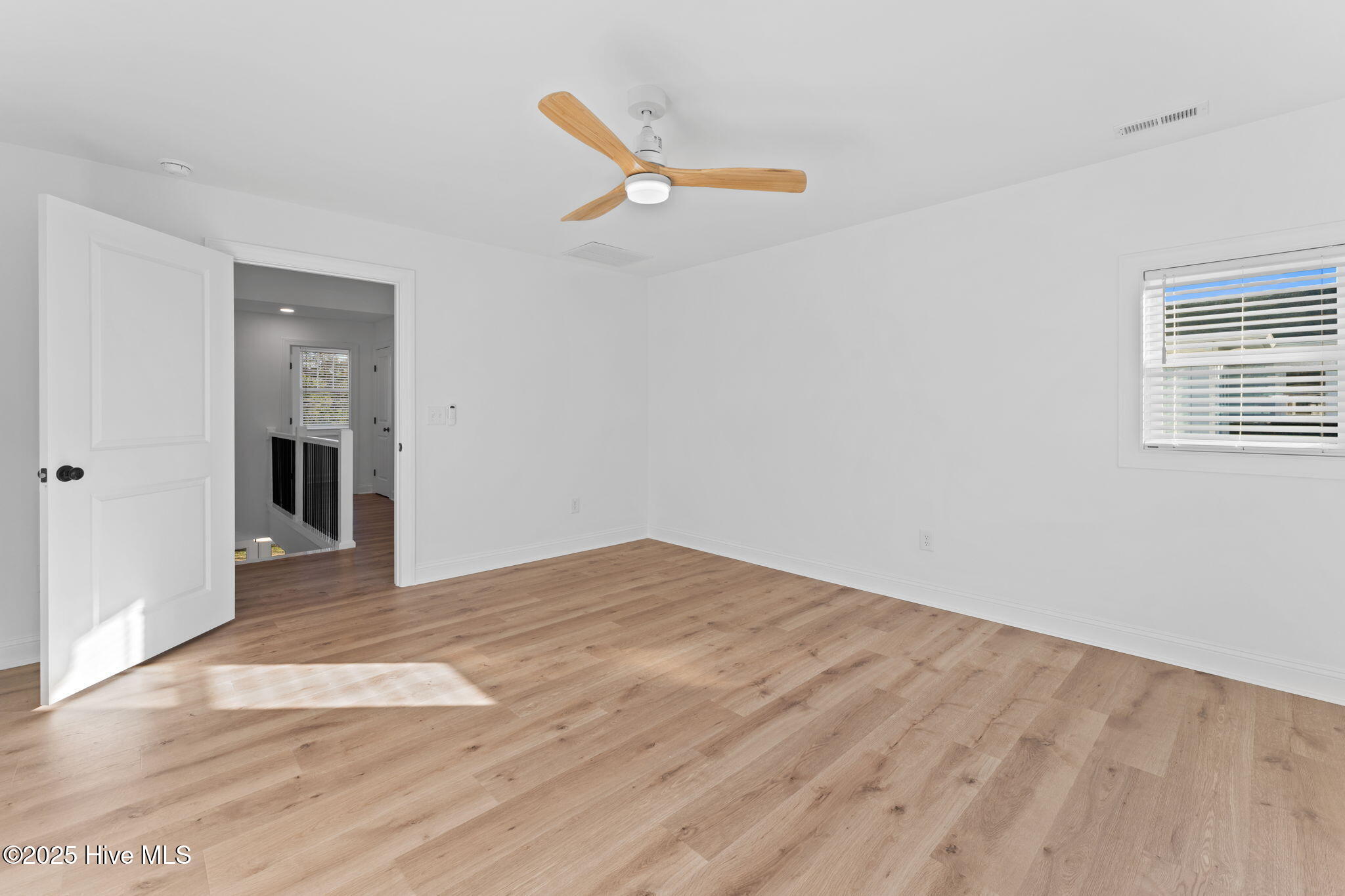 Oak Island, North Carolina 28465, United States, 4 Bedrooms Bedrooms, ,3 BathroomsBathrooms,Residential,Pending,256085