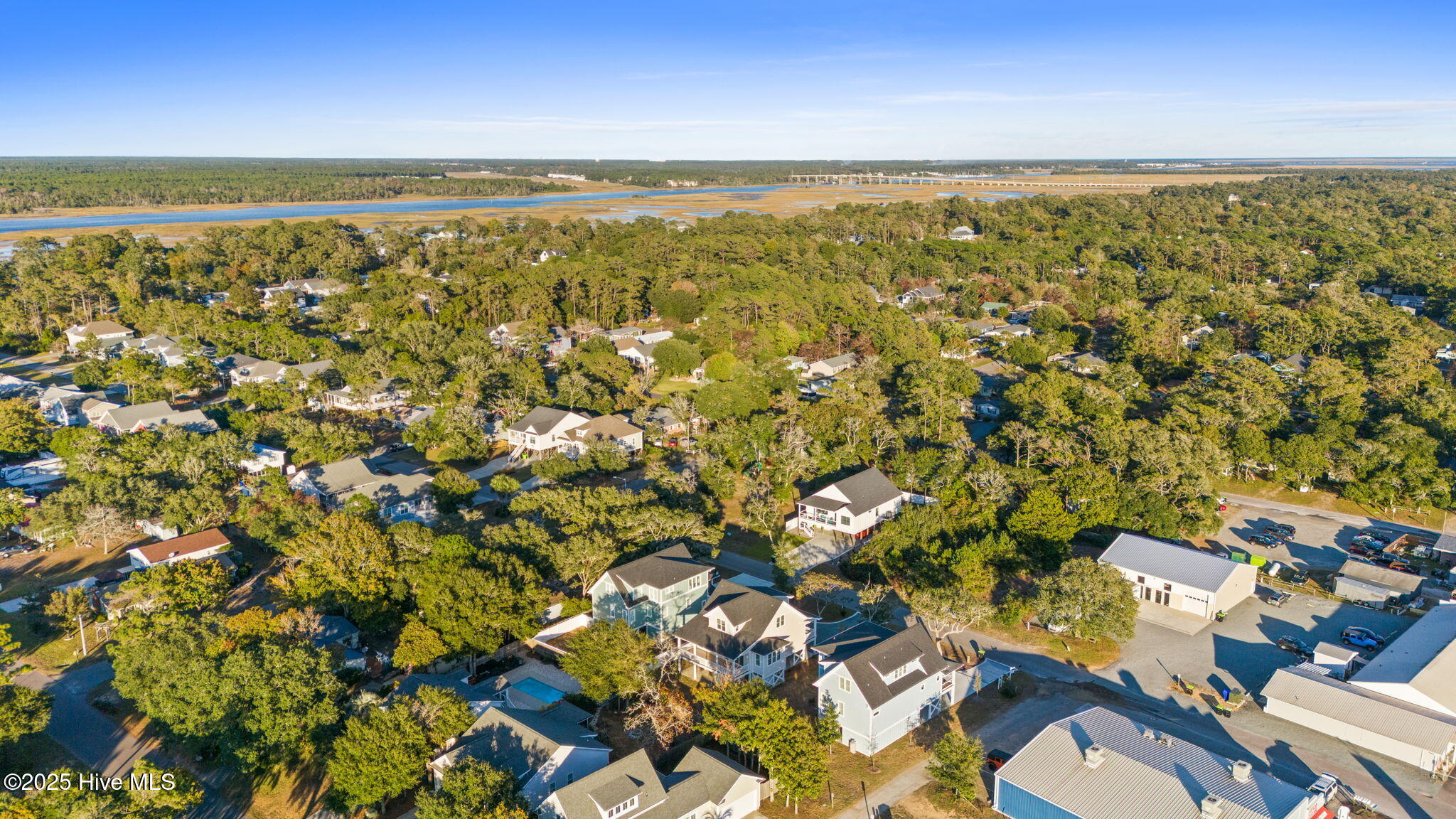 Oak Island, North Carolina 28465, United States, 4 Bedrooms Bedrooms, ,3 BathroomsBathrooms,Residential,Pending,256085