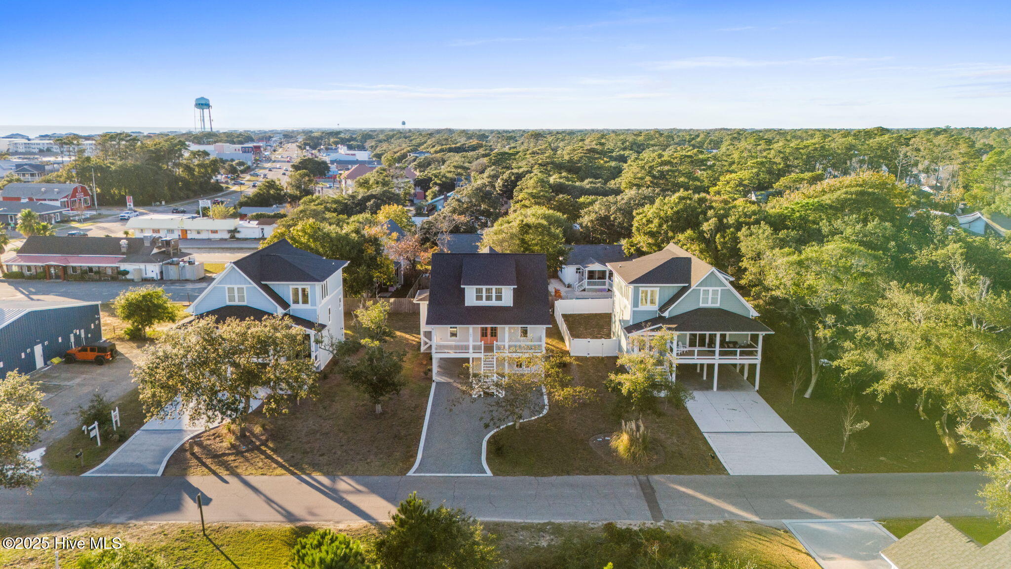 Oak Island, North Carolina 28465, United States, 4 Bedrooms Bedrooms, ,3 BathroomsBathrooms,Residential,Pending,256085