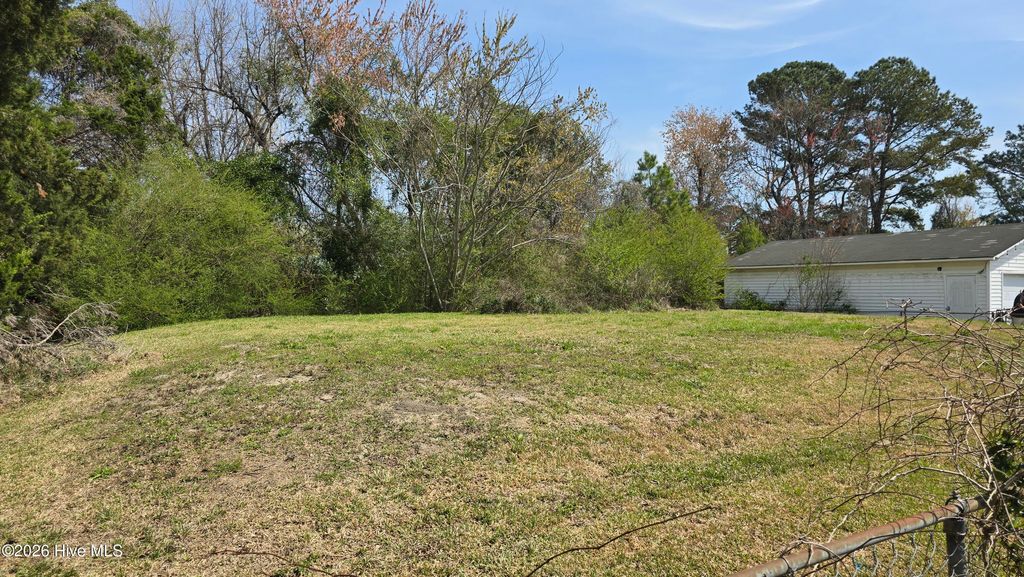 Photo of 1 Berkshire Drive, Jacksonville, NC 28546 (MLS # 100561564)