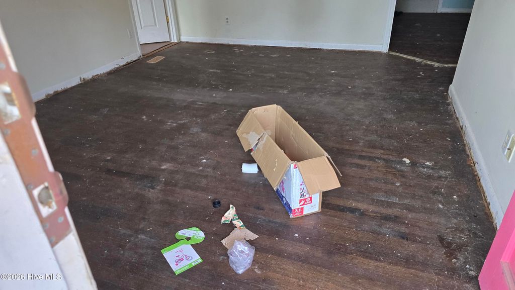 Photo of 1 Berkshire Drive, Jacksonville, NC 28546 (MLS # 100561564)