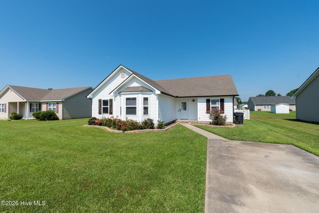 Photo of 105 Raintree Run, Elizabeth City, NC 27909 (MLS # 100601513)