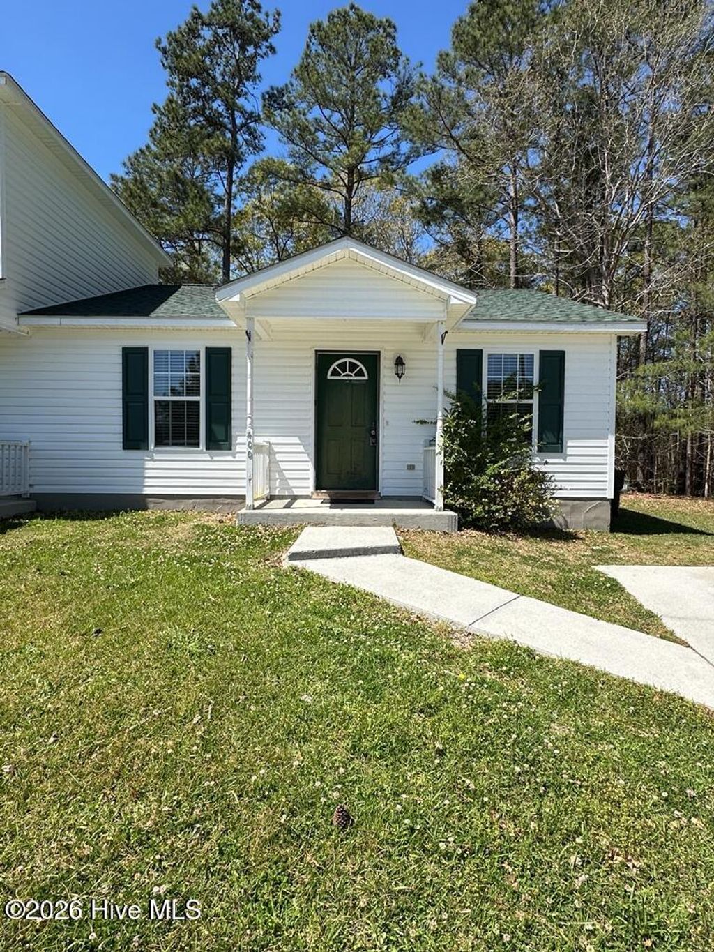Photo of 400 Winners Circle N #-, Jacksonville, NC 28546 (MLS # 100564560)