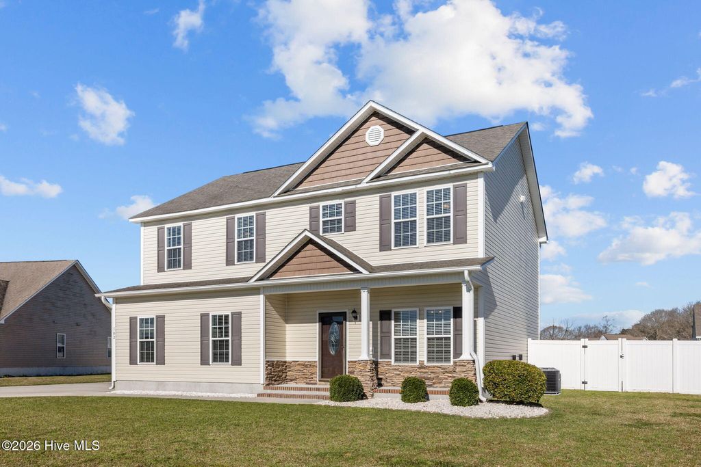 Photo of 102 Kayak Court, Swansboro, NC 28584 (MLS # 100560310)