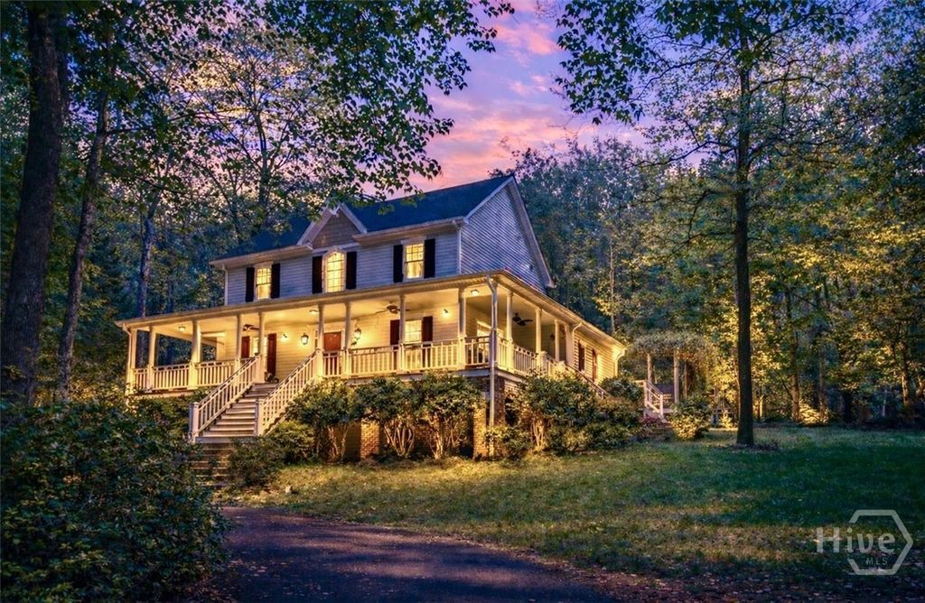 Photo of 1660 Maple Ridge Drive, Loganville, GA 30052 (MLS # CL347204)