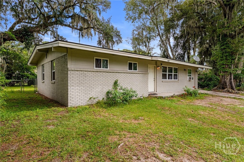 Photo of 410 Delores Drive, Savannah, GA 31406 (MLS # SA365200)