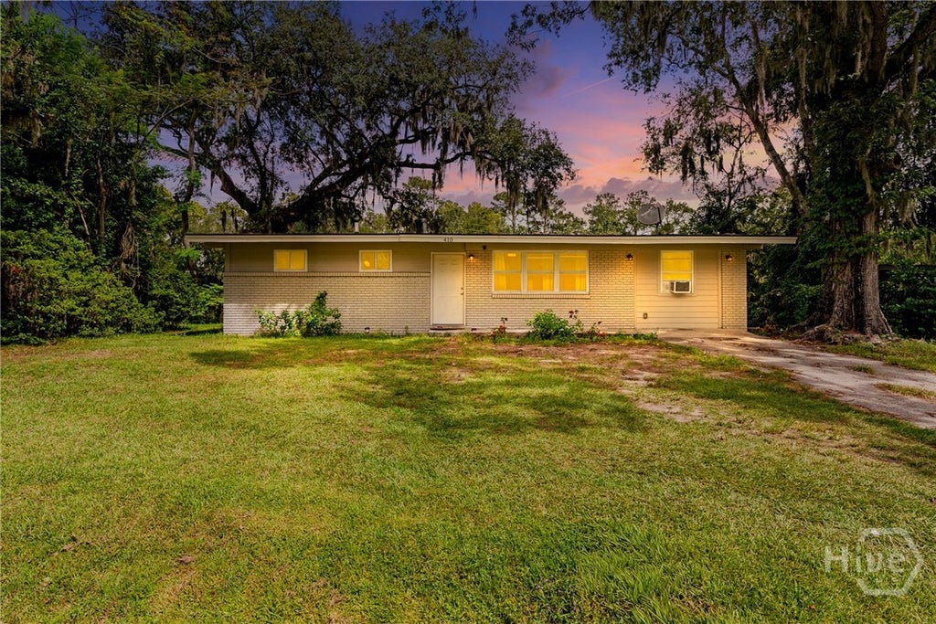 Photo of 410 Delores Drive, Savannah, GA 31406 (MLS # SA365200)