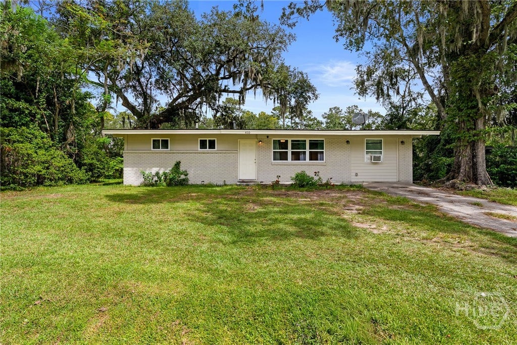 Photo of 410 Delores Drive, Savannah, GA 31406 (MLS # SA365200)