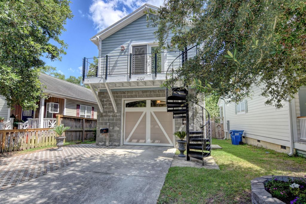 Photo of 2107 Metts Avenue, Wilmington, NC 28403 (MLS # 100573379)