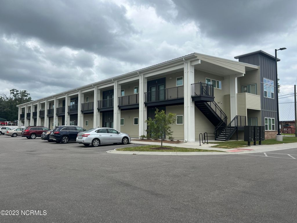 Photo of 203 Wright Street #210, Wilmington, NC 28401 (MLS # 100575729)