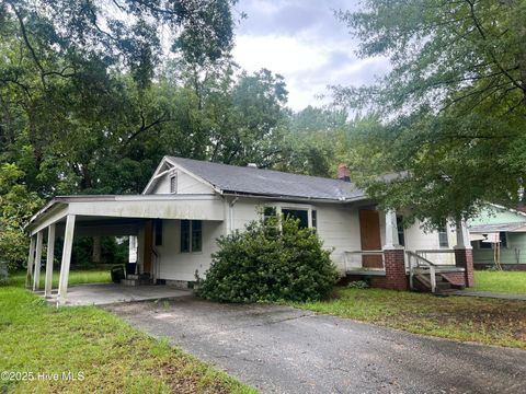 Homes For Sale - 225 Hendricks Street<br/> Rocky Mount, NC 27801