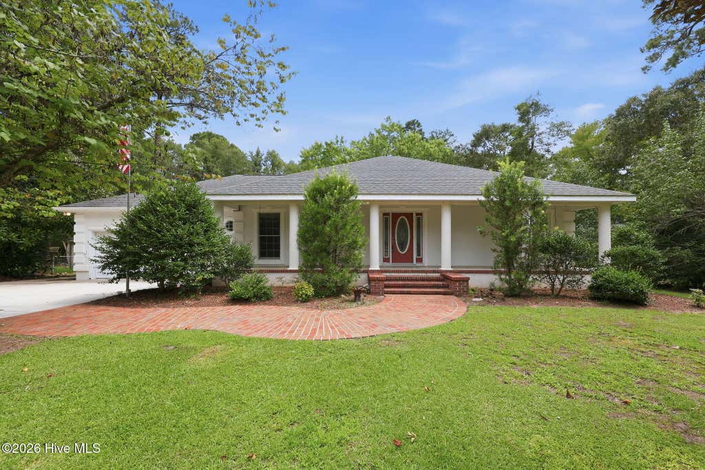 Photo of 134 Longwood Drive, Stella, NC 28582 (MLS # 100595992)