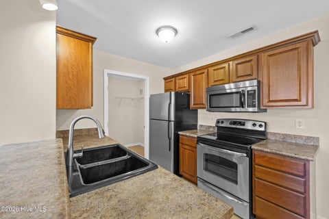 Tiny photo for 4420 Jay Bird Circle #Unit 101, Wilmington, NC 28412 (MLS # 100612017)