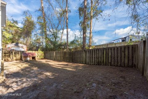 Tiny photo for 644 E Ocean Road, Holly Ridge, NC 28445 (MLS # 100544828)