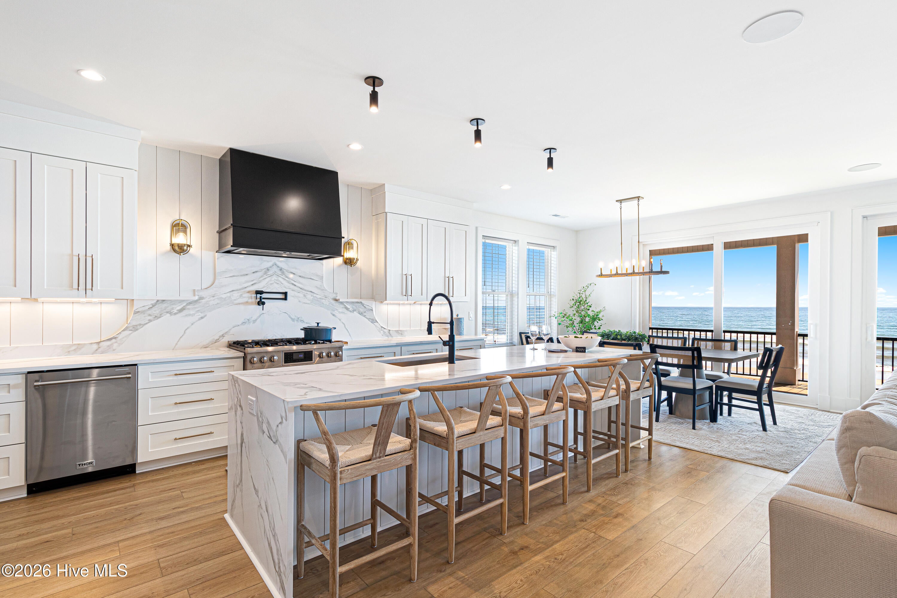 3503 Ocean Drive E