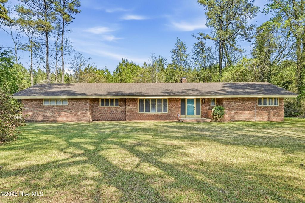 Photo of 4009 Cedar Creek Road, Fayetteville, NC 28312 (MLS # 100563675)