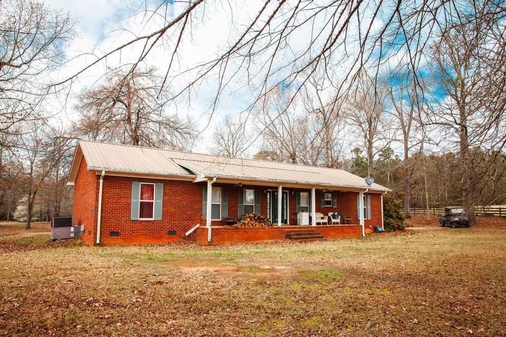 Photo of 1215 Guillebeau Road, Lincolnton, GA 30817 (MLS # 553081)