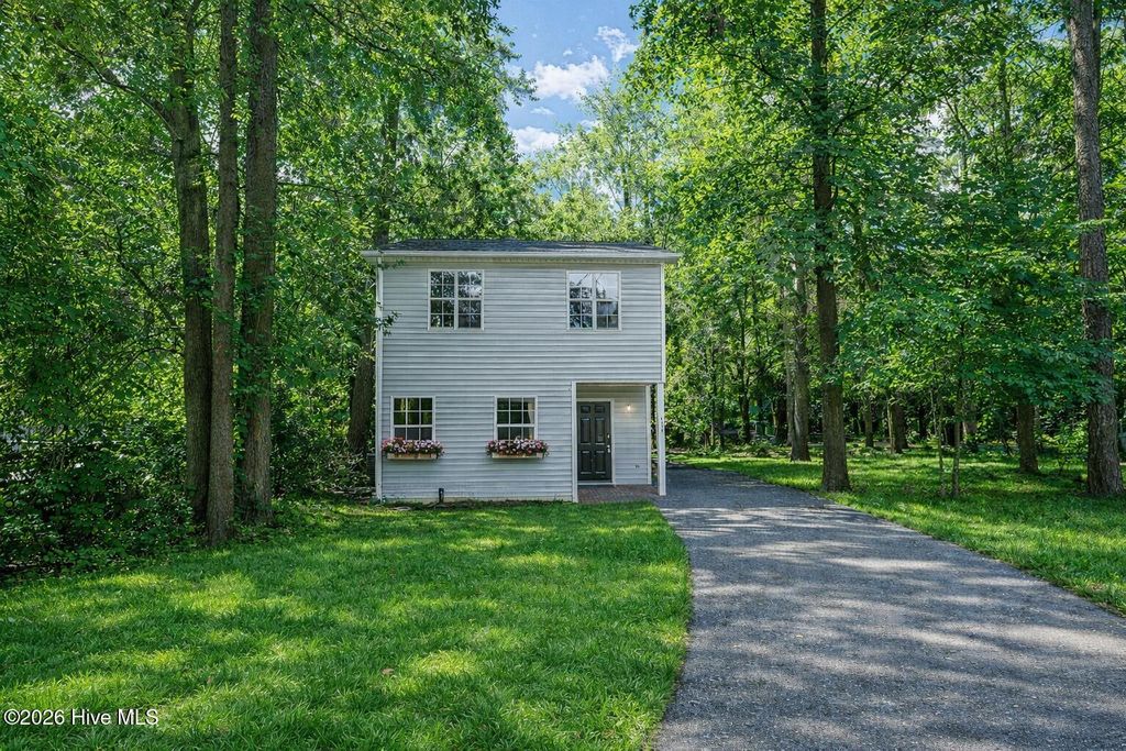 Photo of 4118 Peachtree Avenue, Wilmington, NC 28403 (MLS # 100556666)