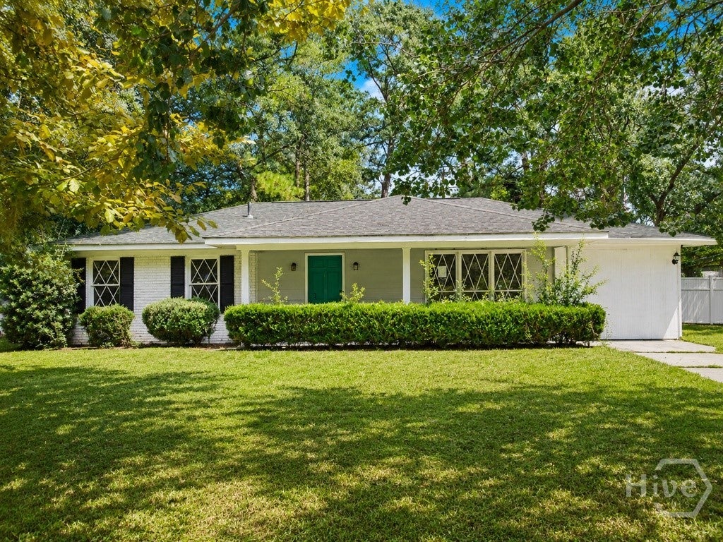 Photo of 508 Red Oak Drive, Savannah, GA 31419 (MLS # SA363504)