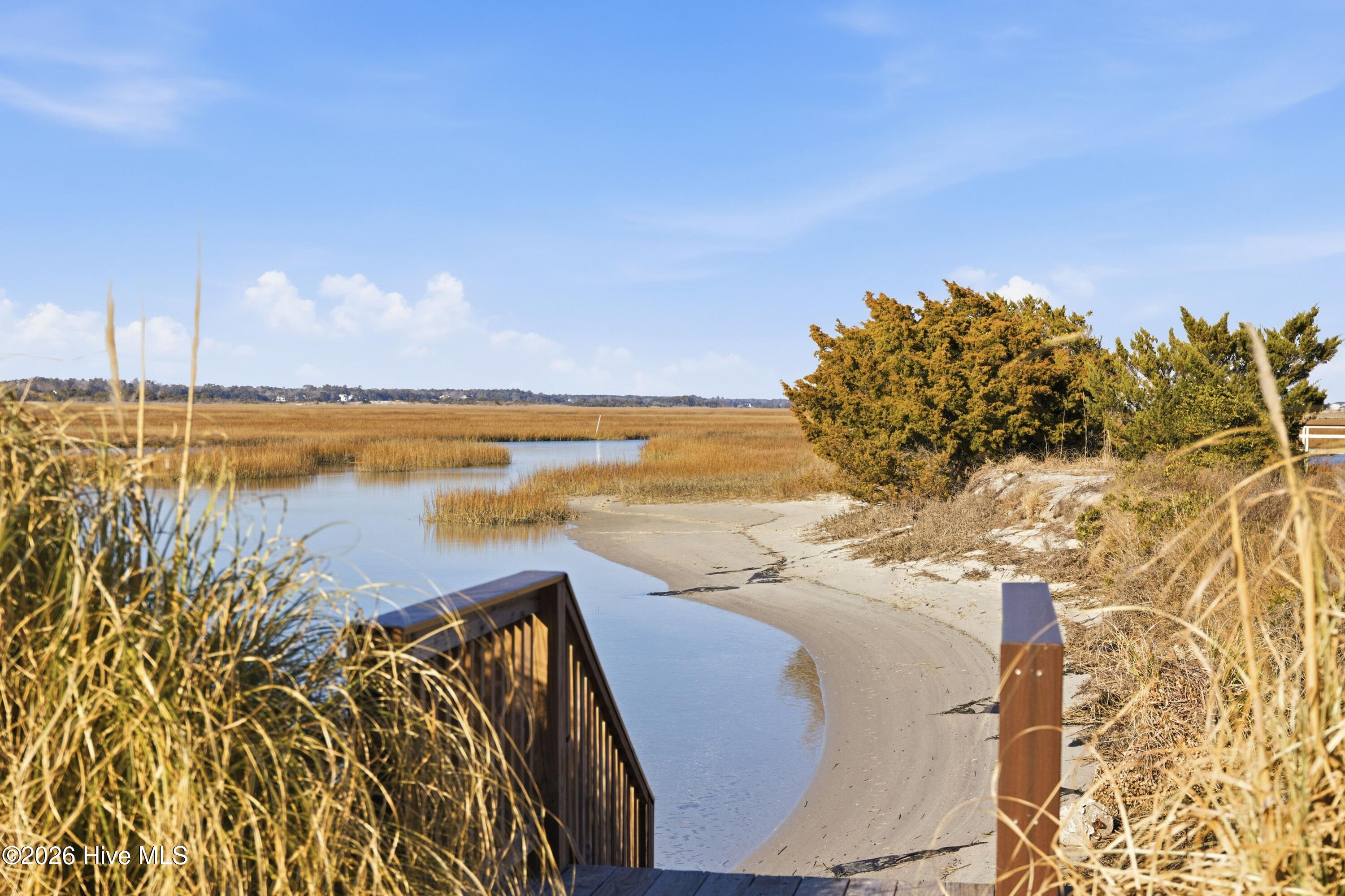 2315 N Lumina Avenue Unit E