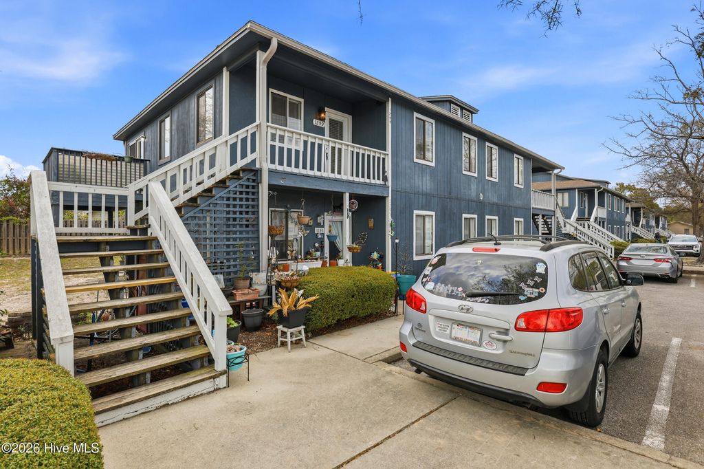 Photo of 1299 Wellington Avenue, Wilmington, NC 28401 (MLS # 100563658)