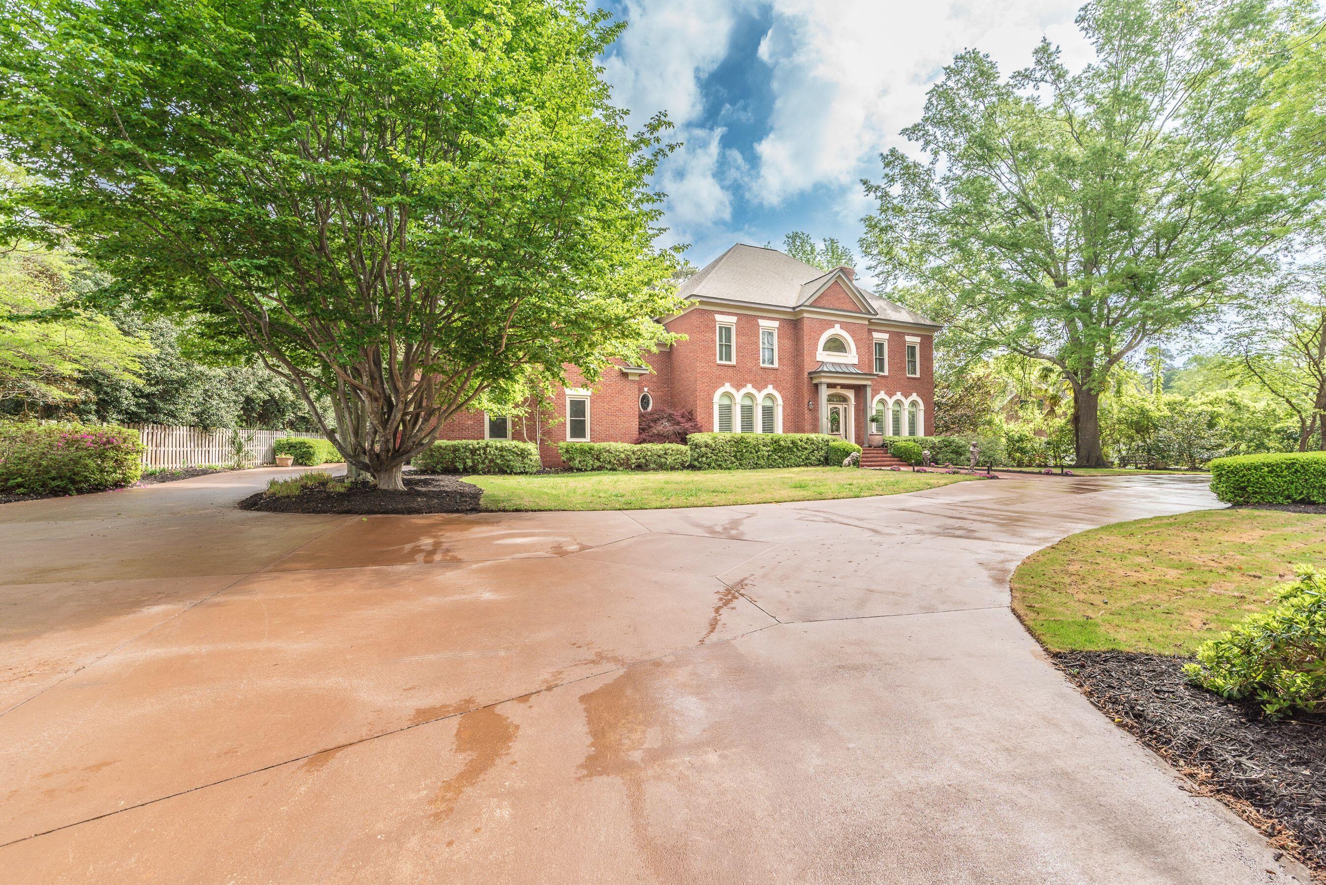 618 Brae Burn Drive
