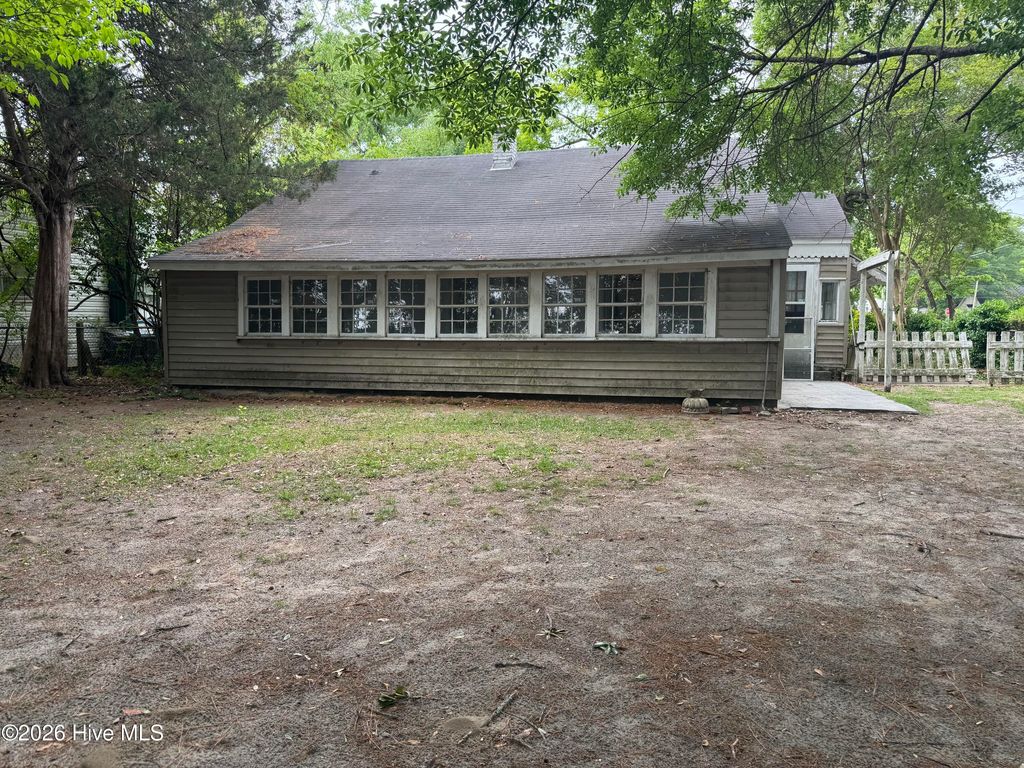 Photo of 138 W Circle Court, Fayetteville, NC 28301 (MLS # 100572054)