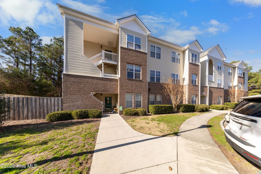 Photo of 4527 Sagedale Drive #Unit 201, Wilmington, NC 28405 (MLS # 100557540)