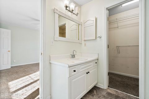 Tiny photo for 807 March Court #E, Wilmington, NC 28405 (MLS # 100545961)