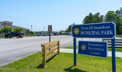 Tiny photo for 46 Pickett Way, Swansboro, NC 28584 (MLS # 100609050)