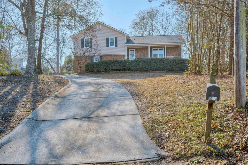 Photo of 4014 Royal Oaks Court, Augusta, GA 30906 (MLS # 550720)