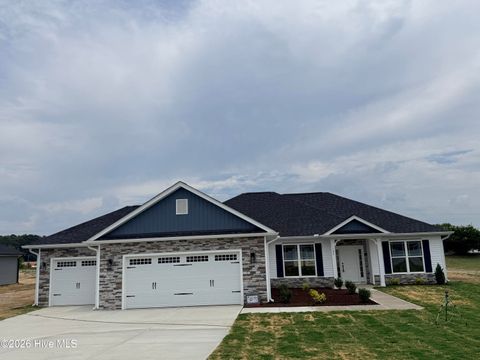 Homes For Sale - 102 Brighton Street<br/> Wayne County, La Grange, NC 28551