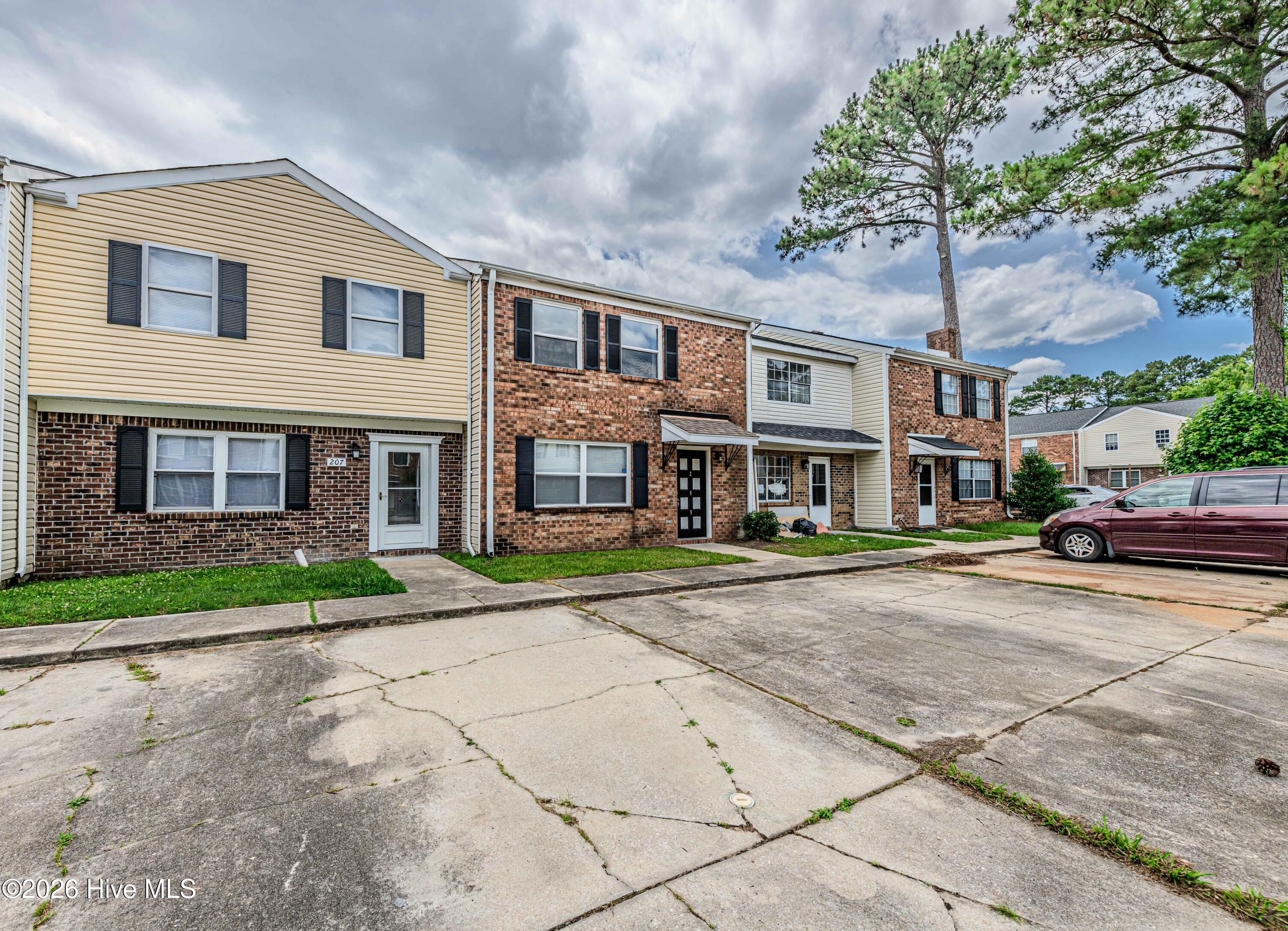 209 Myrtlewood Circle