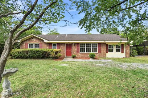 5117 Chaucer Drive Wilmington NC 28405
