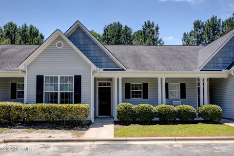 Townhouse For Sale - 1021 Macklin Street<br/> Leland, NC 28451