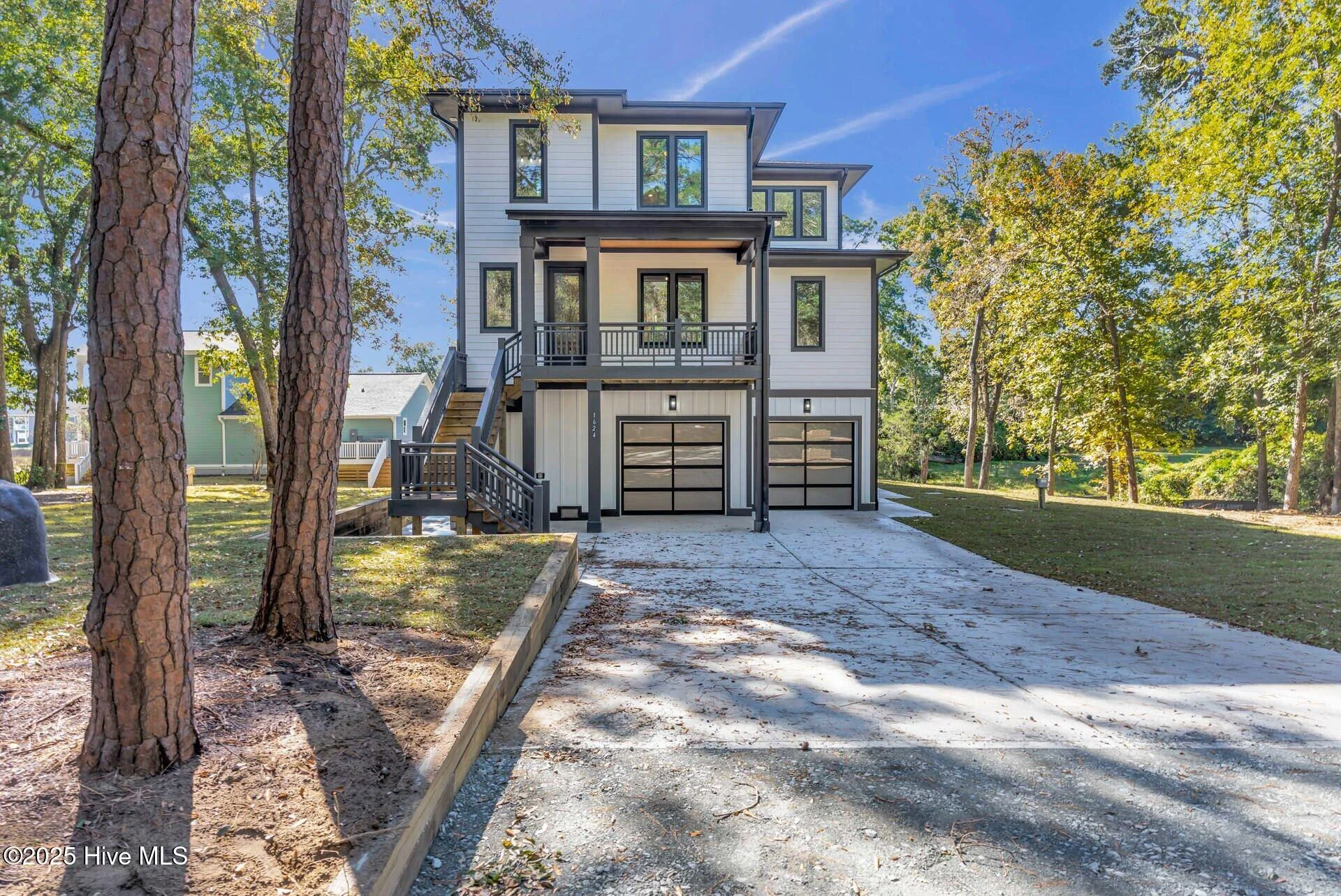 1624 Sunrise Lane