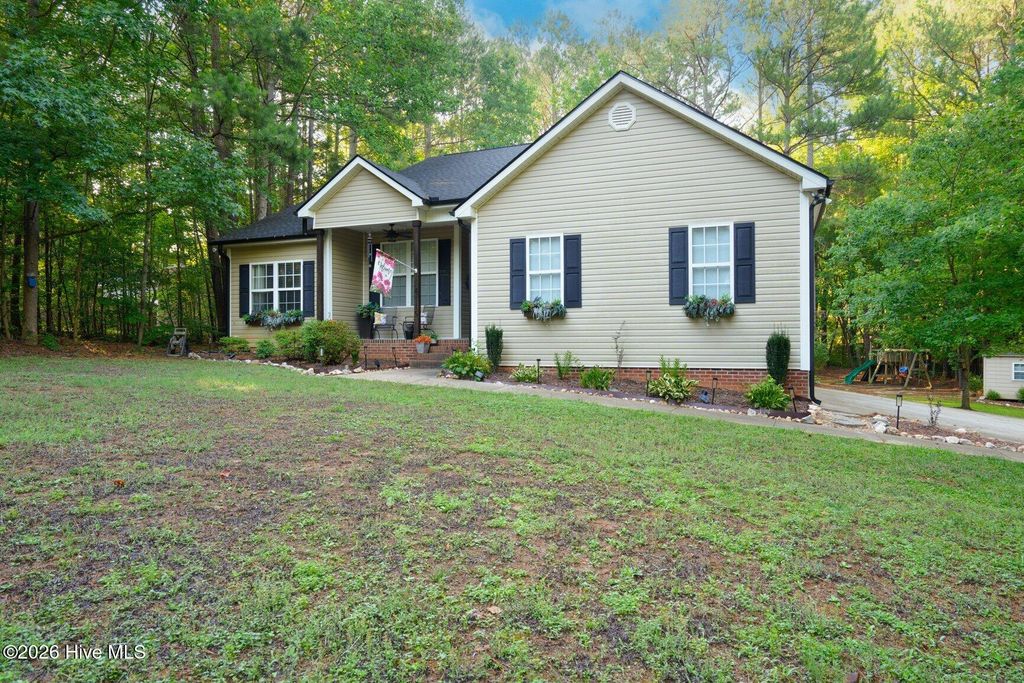 Photo of 4115 Geneva Drive, Franklinton, NC 27525 (MLS # 100586055)
