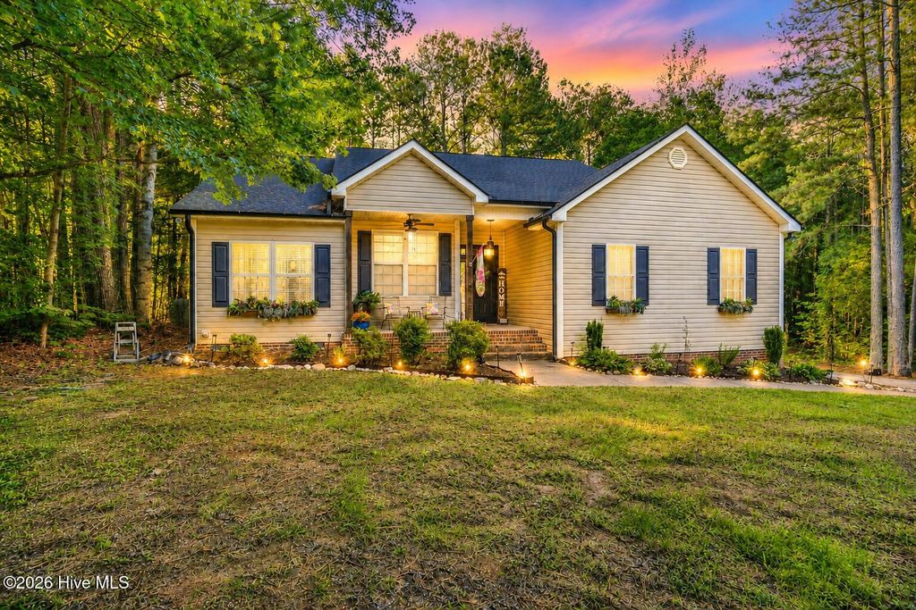 Photo of 4115 Geneva Drive, Franklinton, NC 27525 (MLS # 100586055)