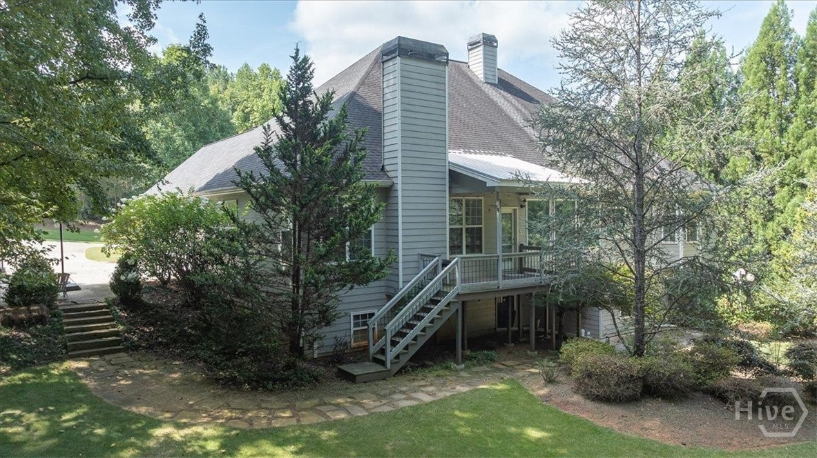 303 Vantage Drive