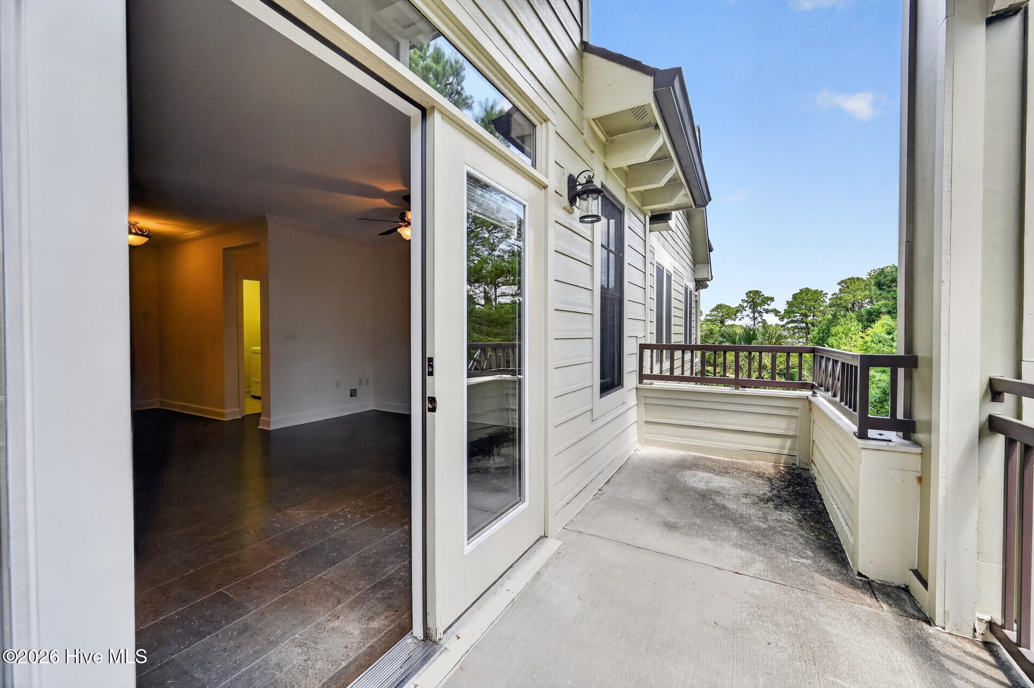 555 Grande Manor Court 302