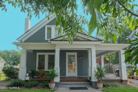 Photo of 111 S Oakum Street, Edenton, NC 27932 (MLS # 100547671)