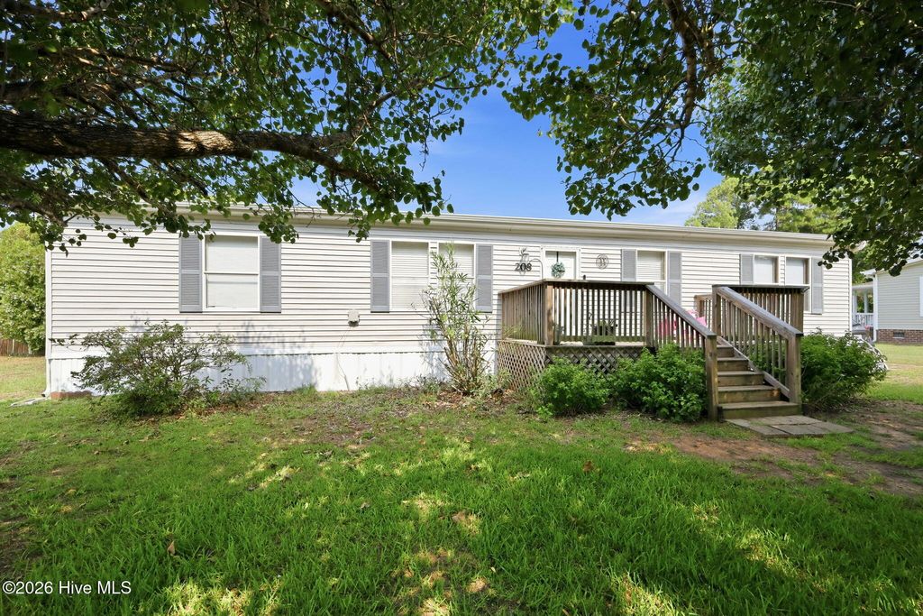 Photo of 208 Easy Street, Cape Carteret, NC 28584 (MLS # 100590104)