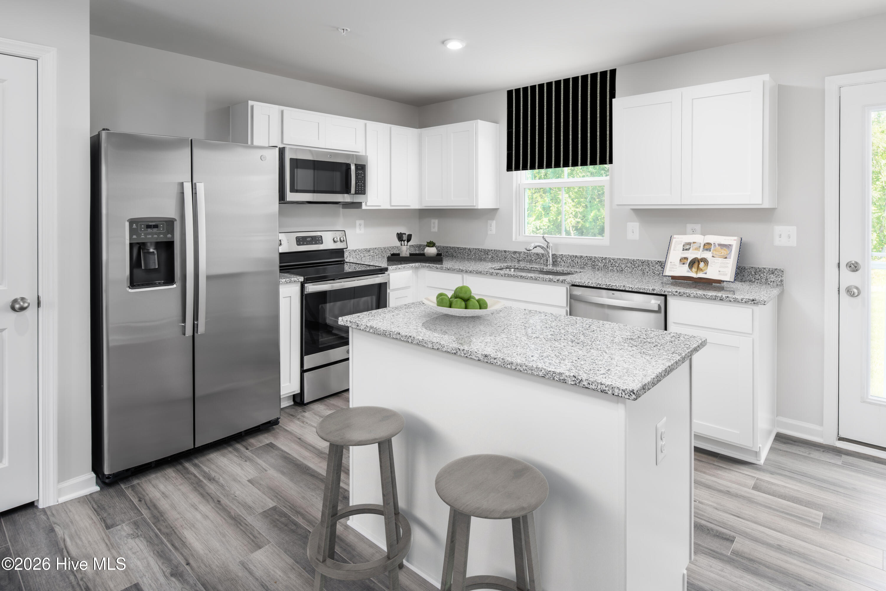 821 Haw Creek Avenue NE