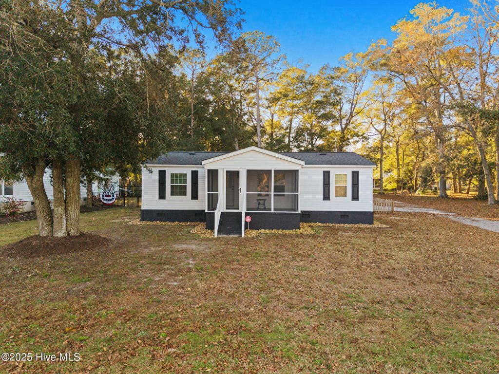 Photo of 1936 Ocean Haven Road SW, Ocean Isle Beach, NC 28469 (MLS # 100545066)