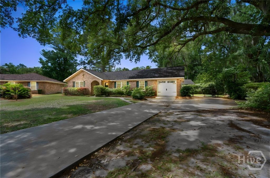 Photo of 9 Royal Inn Court, Savannah, GA 31419 (MLS # SA356754)