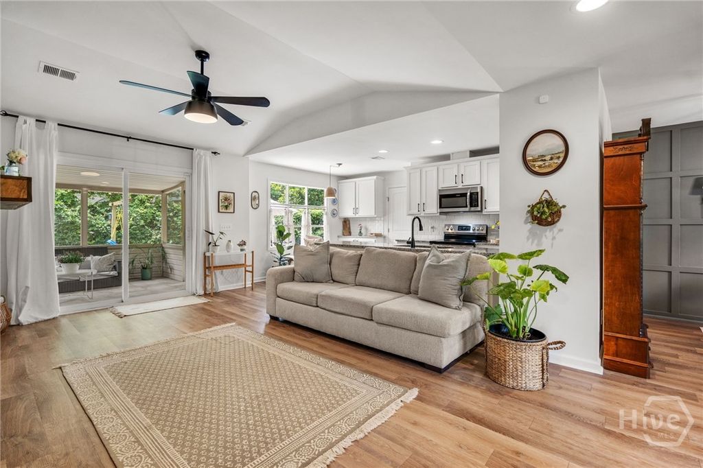 Photo of 9 Royal Inn Court, Savannah, GA 31419 (MLS # SA356754)