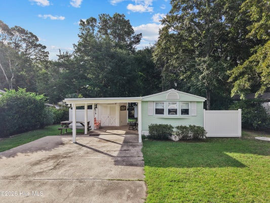 508 MAGNOLIA DR, SUNSET BEACH, NC 28468 - Image 2f01a982c6d3f3aab8b7d9e5e3b03ca8/3617652112
