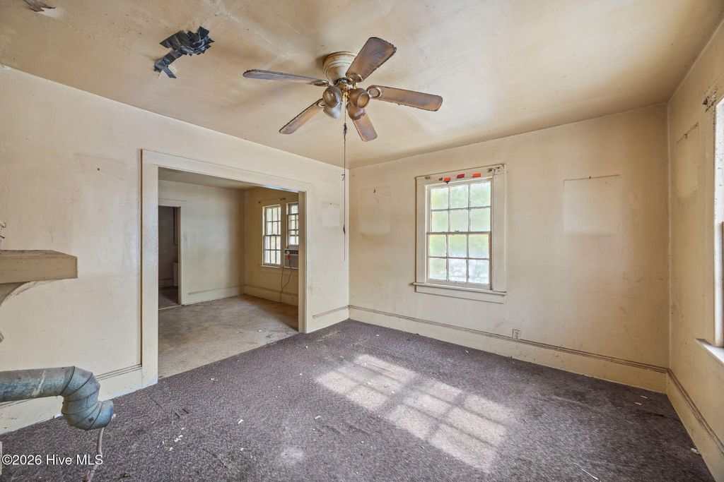 Photo of 1404 W 4th Street, Greenville, NC 27834 (MLS # 100552783)