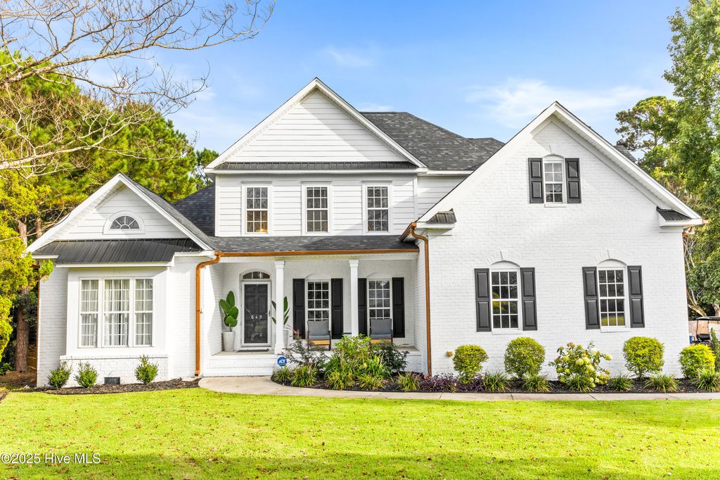 Photo of 649 Blue Point Drive, Wilmington, NC 28411 (MLS # 100532191)