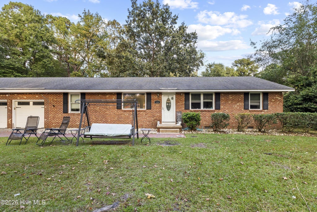 Photo of 126 Parkertown Road, Hubert, NC 28539 (MLS # 100588824)